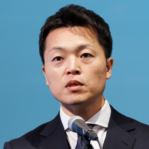 横山 豊 氏