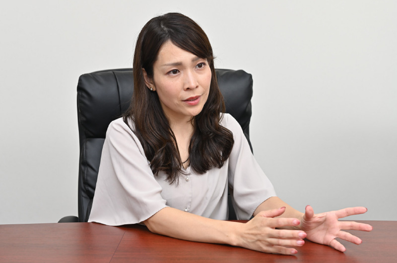 友近 愛子 氏