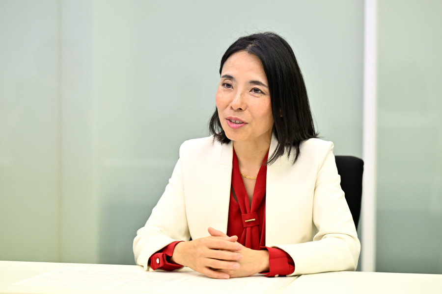 小木 しのぶ 氏