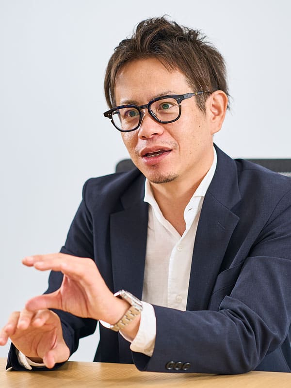 稲垣 氏