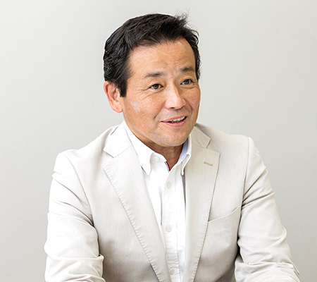 株式会社ひとまいる 執行役員 システム企画開発部・システムサービス部 管掌 村山 智輝氏