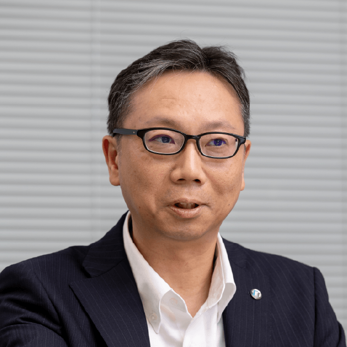 旅家 一彰 氏