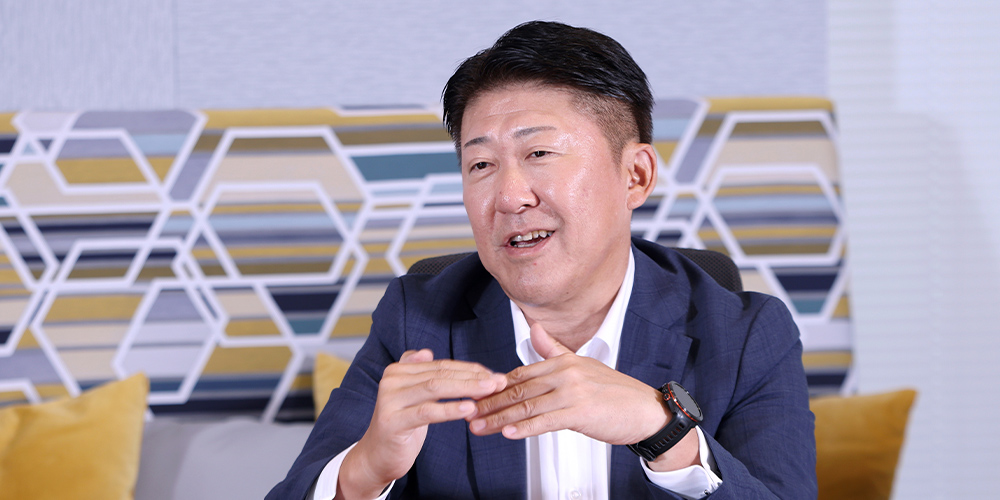 中村 智弘氏