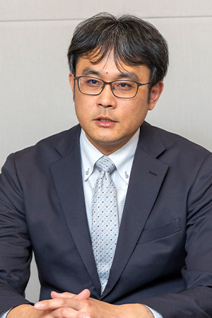 角 茂昭氏
