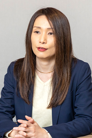 高橋 奈央氏