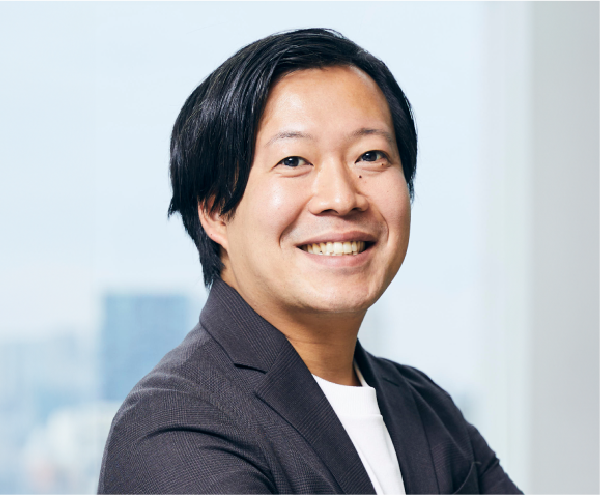 高岡 森生氏