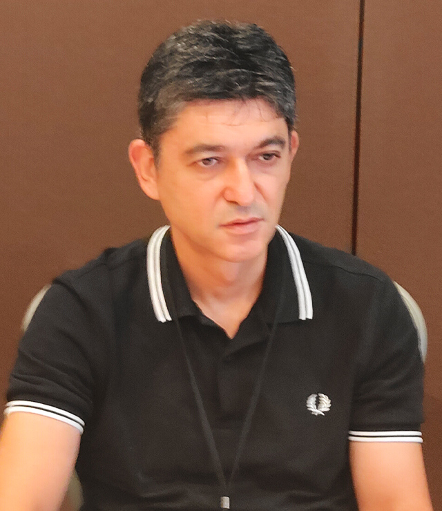 川崎 真氏