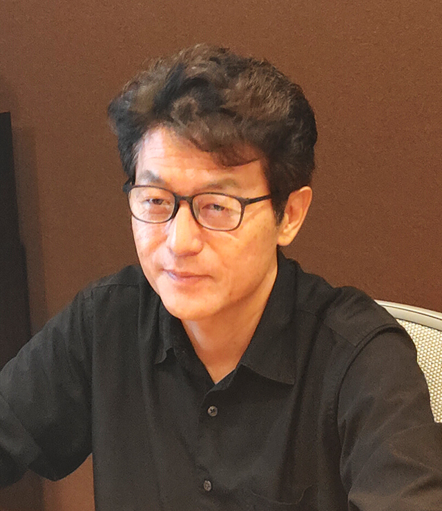 堀 雅人氏