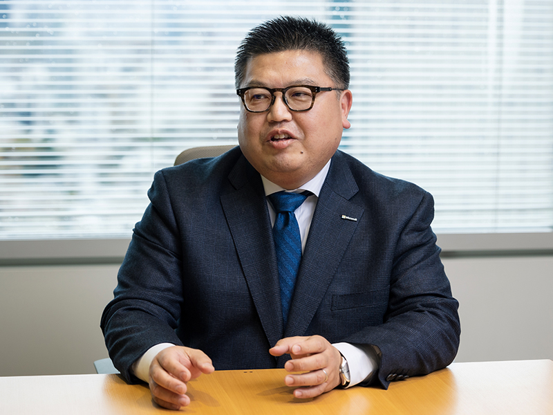 濱口 猛智 氏