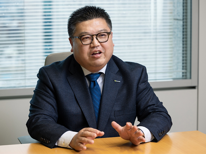 濱口 猛智氏