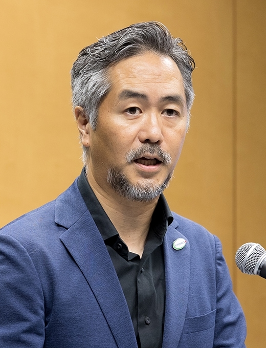 佐野 晶 氏