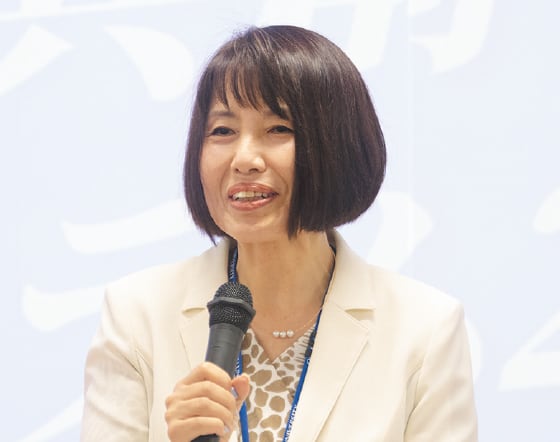 藤井 睦子氏