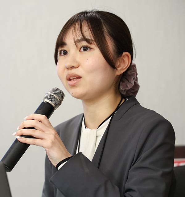 川中 美侑氏