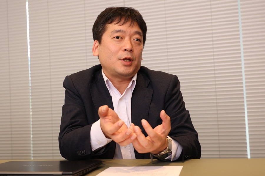 小坂 和広氏