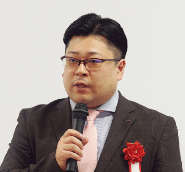 島貫 良多氏