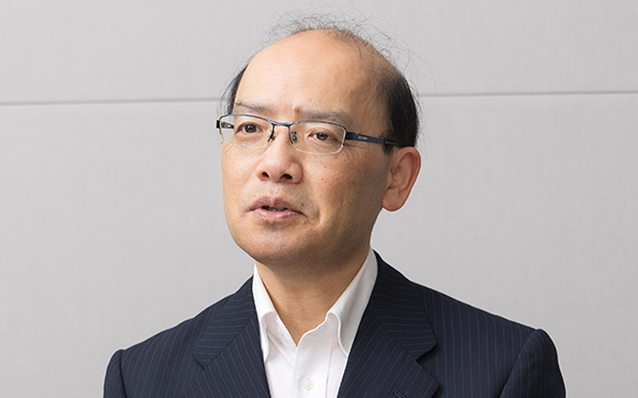 諸富 徹 氏