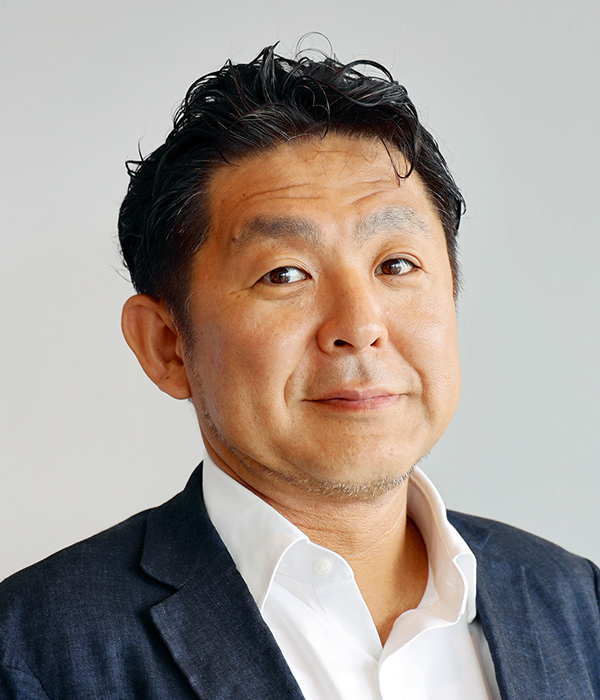 中原 啓成 氏