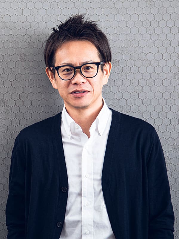 稲垣 氏