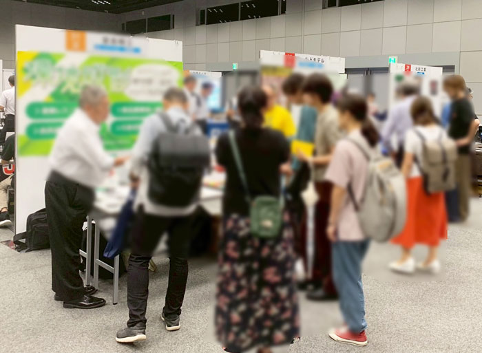 展示会シーン5