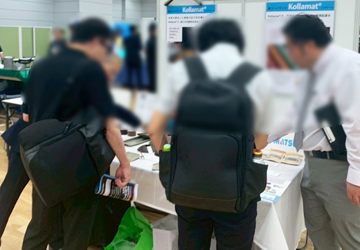 展示会シーン6