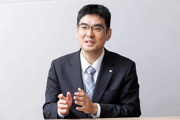 井上 充氏