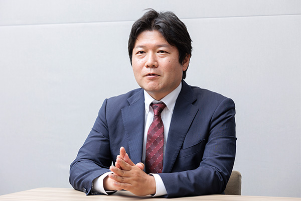 西尾 友善氏