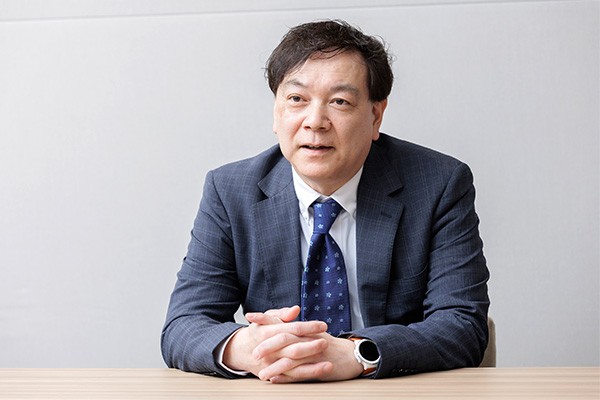 山城 裕一氏