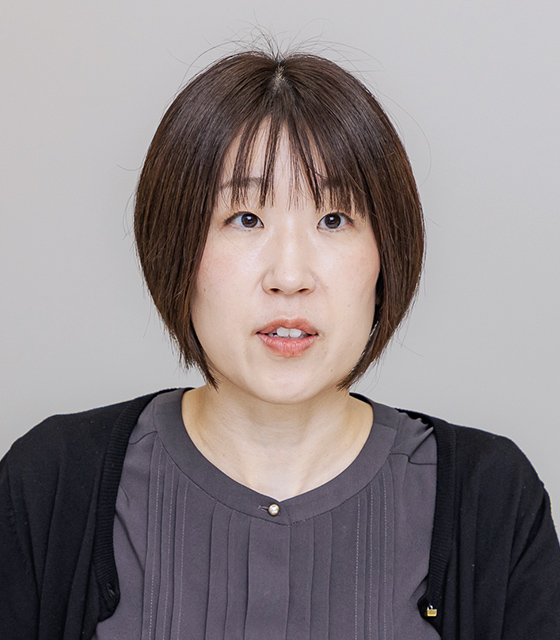 松野 奈緒美氏