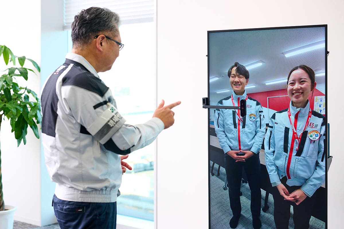 テレプレゼンスシステム「窓」