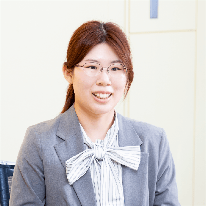 岩崎 菜々子 氏