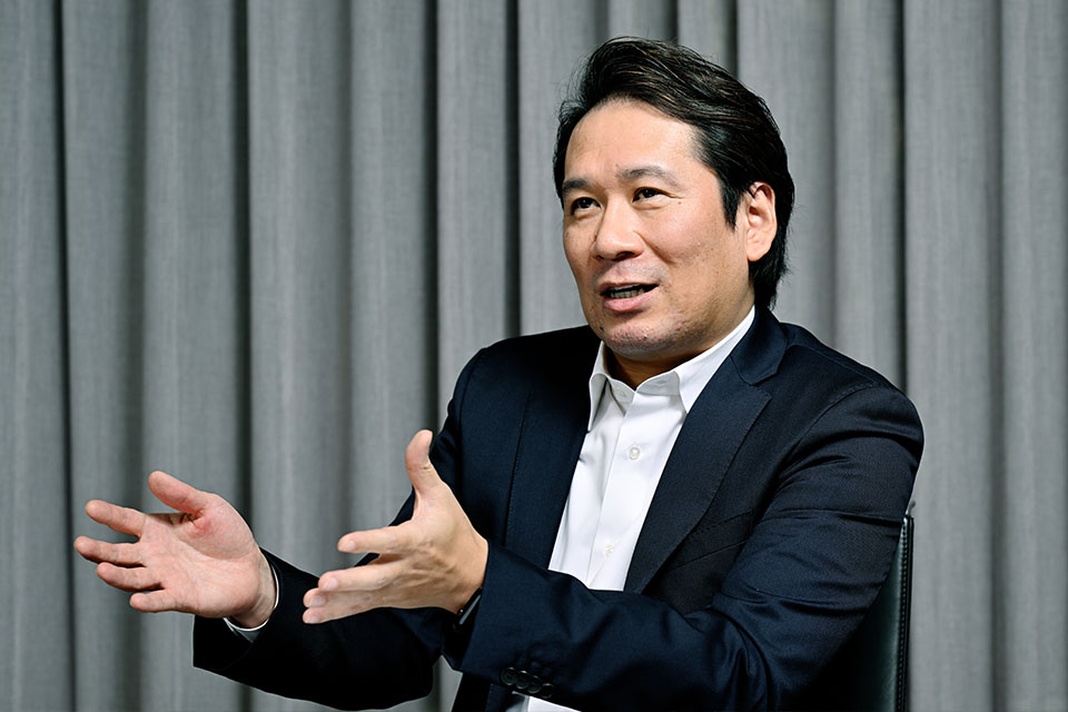 松本壮志 氏