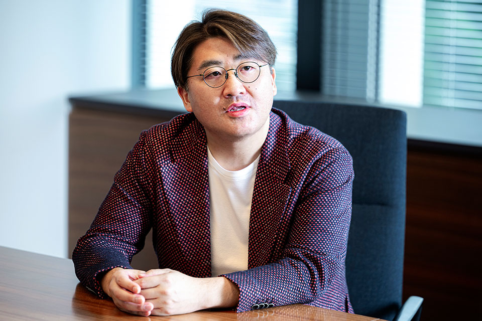 古嶋雅史 氏
