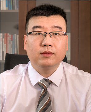孟 広斐 氏