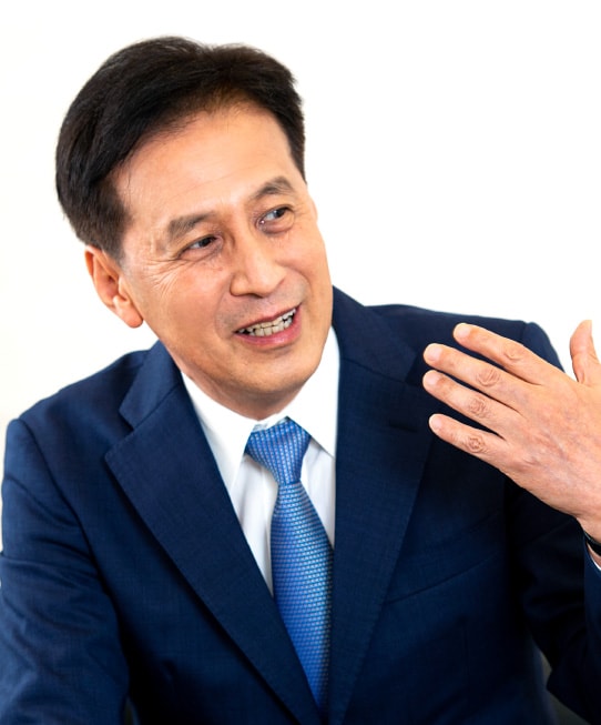 村尾 信尚氏