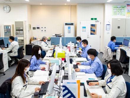 加湿機能で職場の快適性を担保