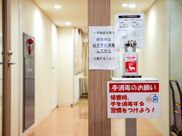 寮の入り口でも感染症対策を徹底？