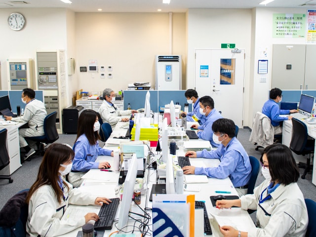 加湿機能で職場の快適性を担保
