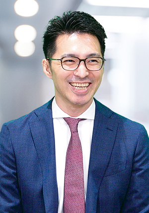 浦山 博史 氏