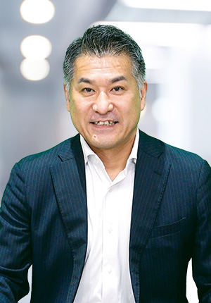 安藤 竜一 氏
