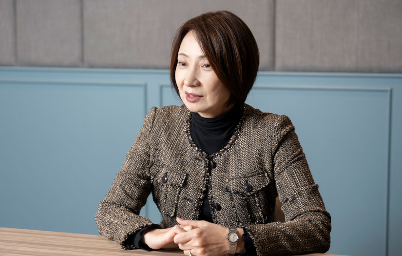 高橋 氏