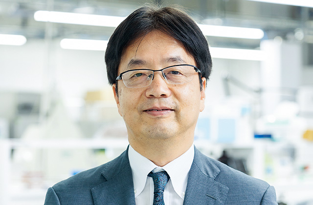岡本康司氏