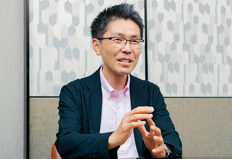 三宅貴浩 氏