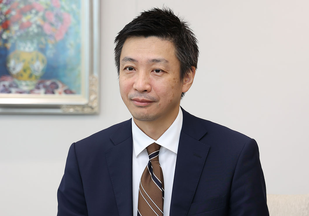 小林 大介氏