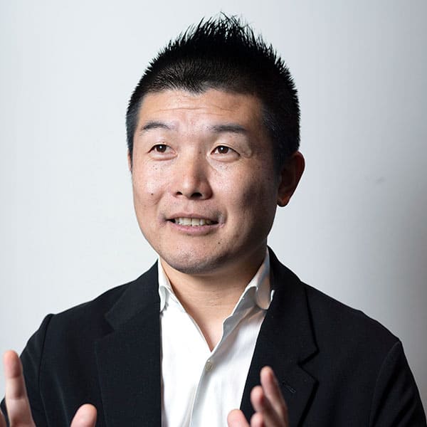 辻 氏