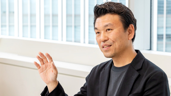 関口 朋宏氏