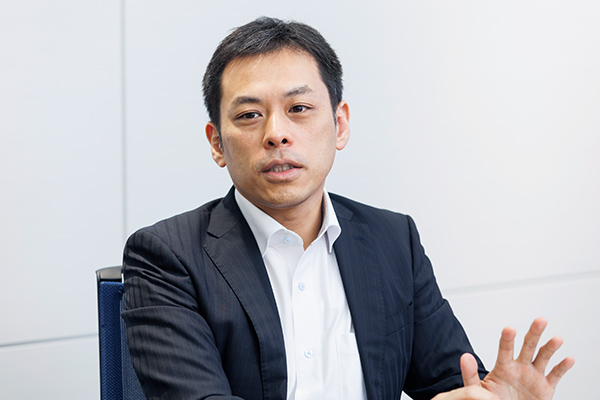 上野 俊訓氏