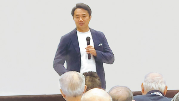 投資家の杉村太蔵氏