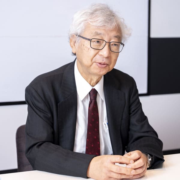 伊藤 氏