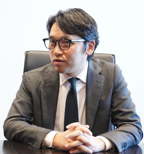 松井 聡氏