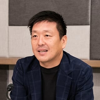 鈴木 貞一郎 氏